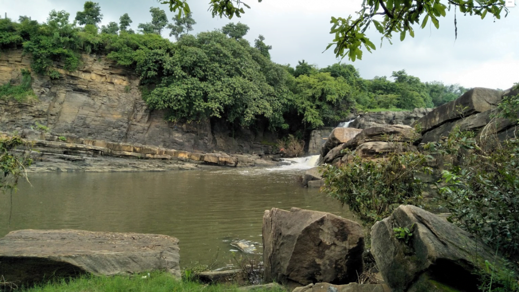 Bhatinda Falls: A Hidden Gem in Dhanbad
